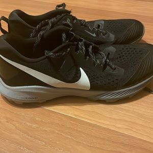 Like new Nike Zoom Terra Kiger trail shoe size 10